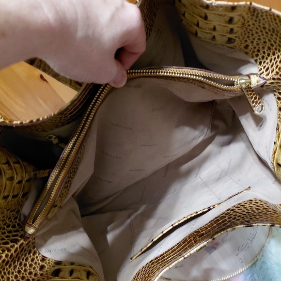 Gold Croc-Embossed Tote Bag with Decorative Bow BRAHMIN  Mallory Tote FIRM PRICE - Picture 15 of 15